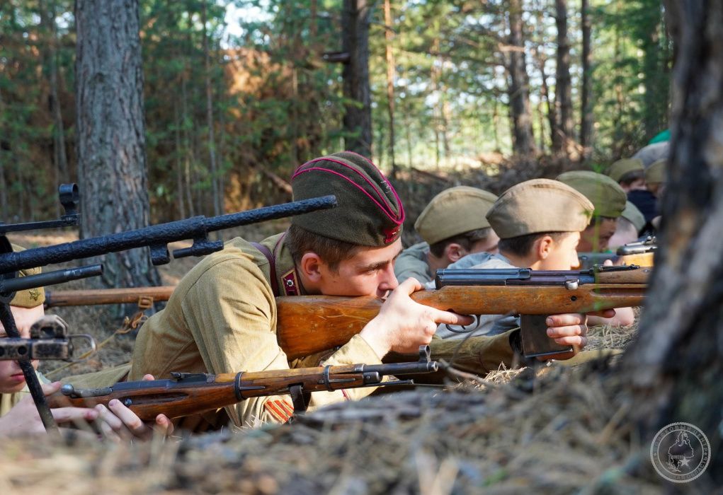 Из мирного детства в условия военного быта